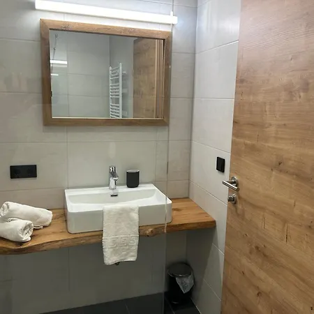 ゲストハウス 14 3*