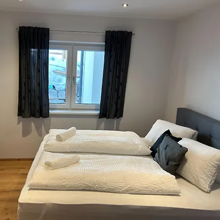 ゲストハウス 14 3*